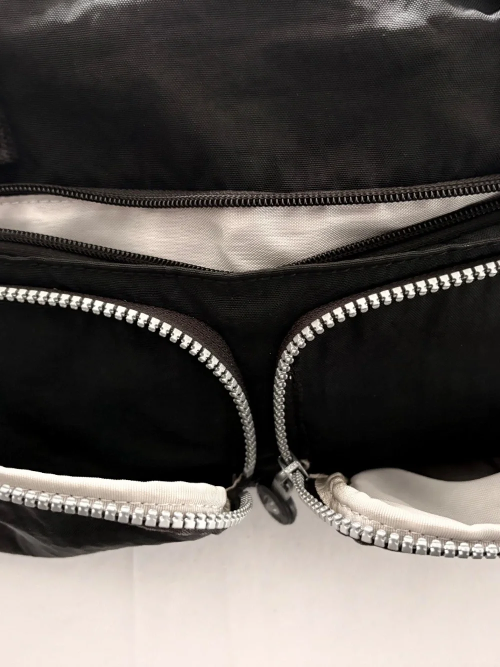 Vintage Kipling Defea Multi-Pocket Satchel Bag - Black Crinkle Nylon